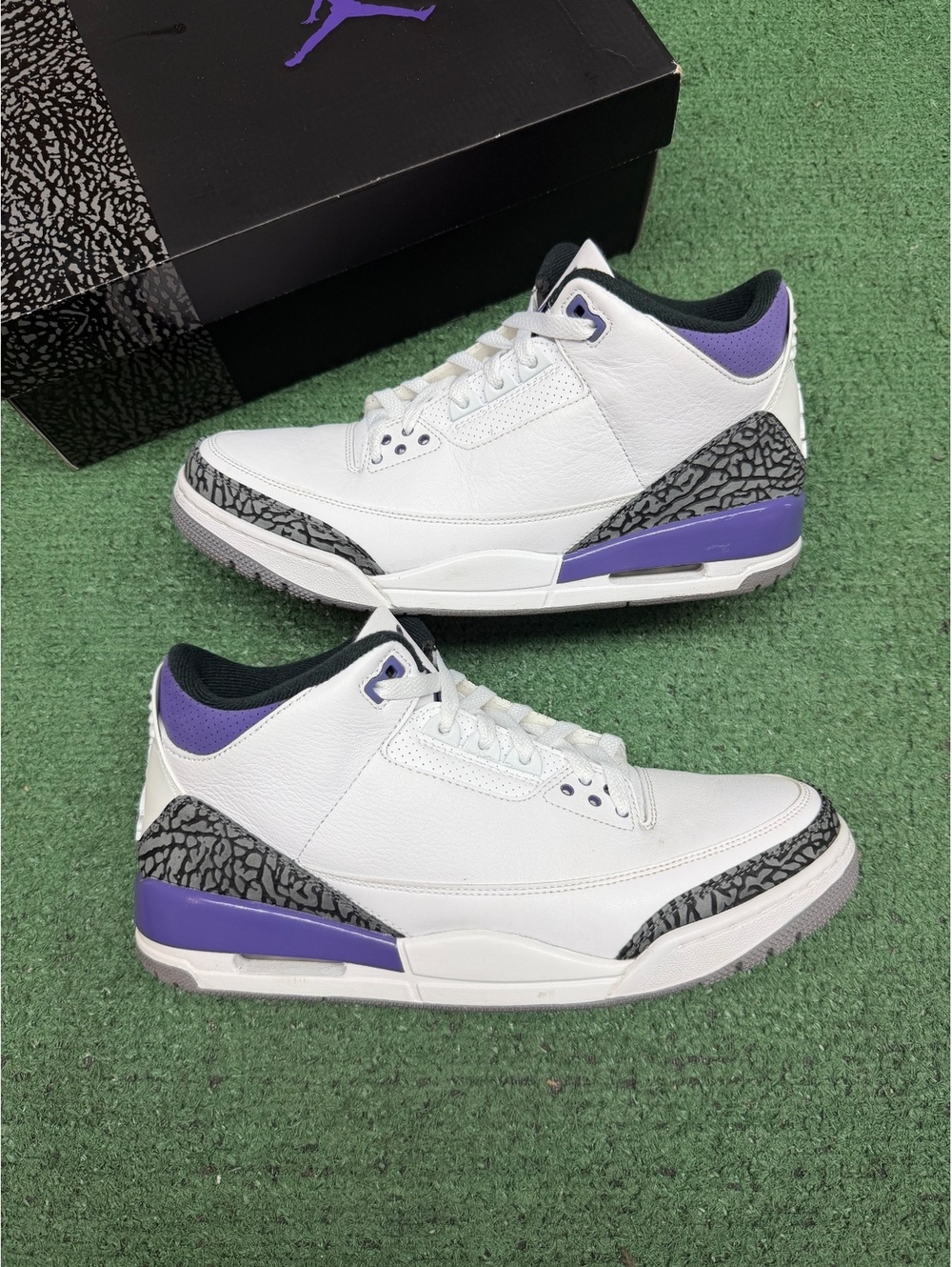 JORDAN 3 DARK IRIS SIZE 11